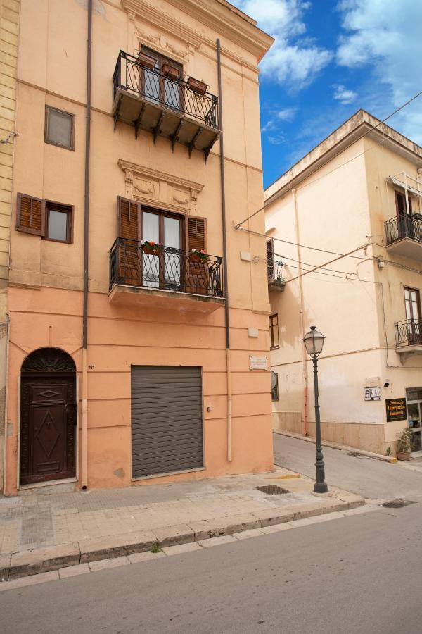 Cassaro Casa Vacanze كاستيلاّماري ديل غو المظهر الخارجي الصورة